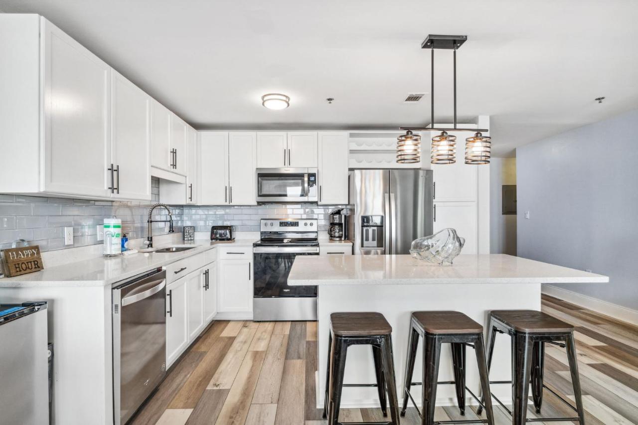Eternal Waters At Laketown Wharf #1221 By Nautical Properties Vacation Rentals Panama City Beach Exteriér fotografie
